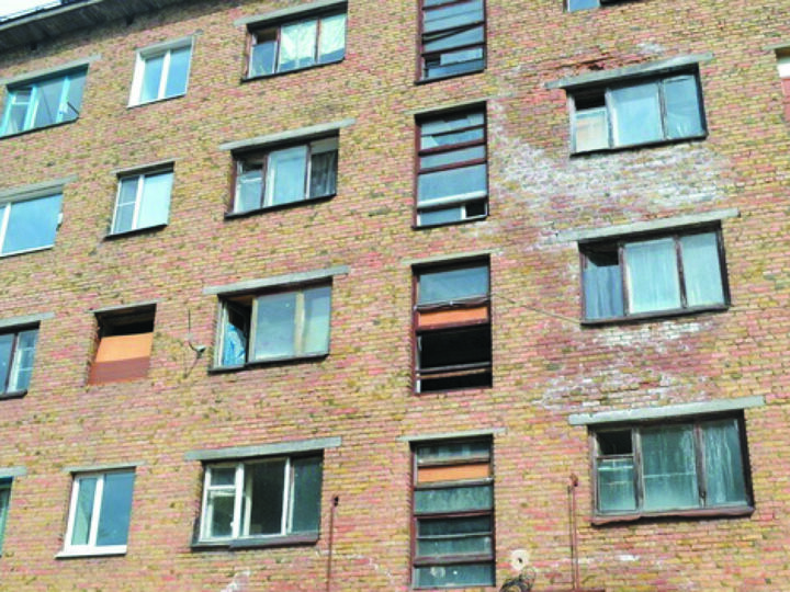 Администрация Сыктывкара уведомляет о начале расселения  жителей многоквартирного дома № 69 на Октябрьском проспекте